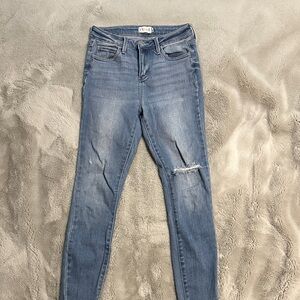 Blue Distressed Women Jeans